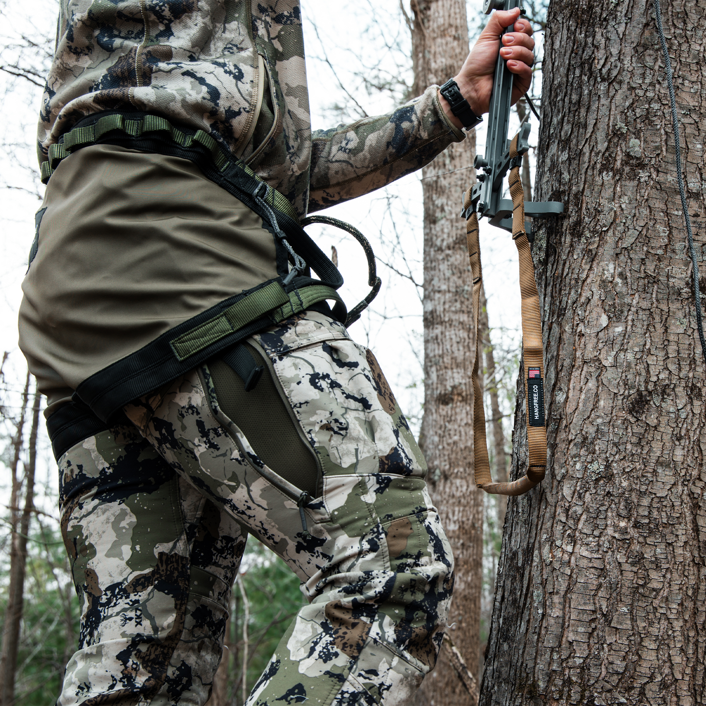Single Step Sewn Aider In Use On Stick On The Tree
