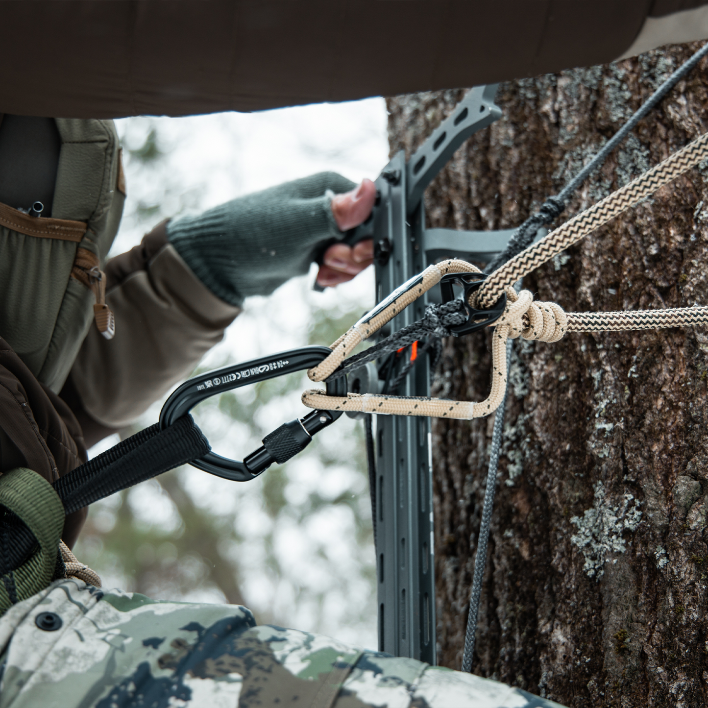 9mm 'Ghost' Standard Sewn Tree Tether & Lineman's In use on Tree