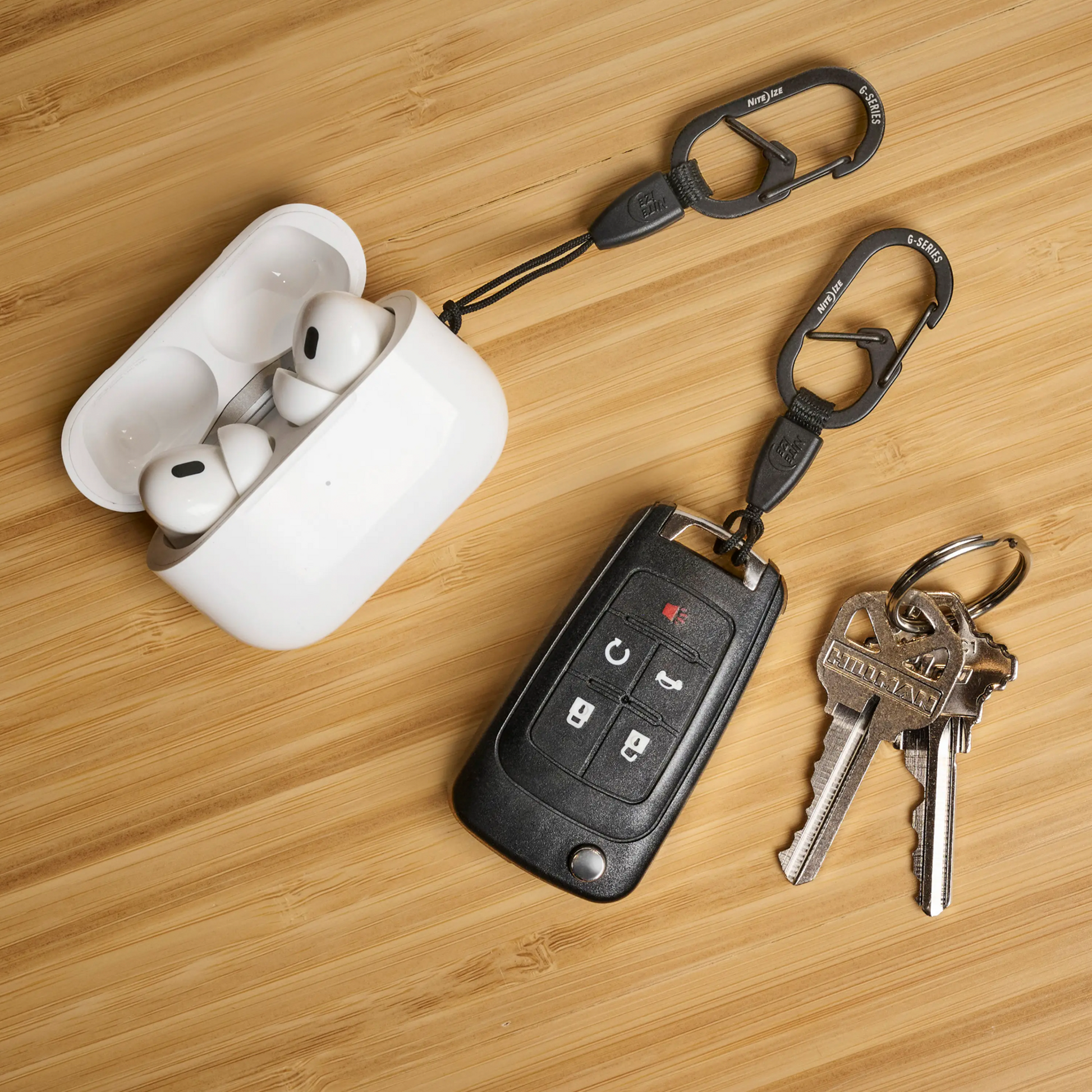 Nite Ize G-Series Mini Lanyard (Two Pack) in Use with Key Fob, Ear Buds, And House Keys